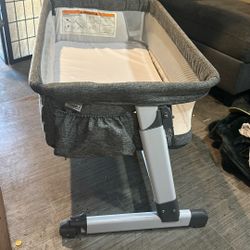Simmons Kids Room2Grow -  Baby Bed  New 