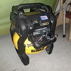20v Cordless Air Compressor 
2.5 Gal. 140 psi