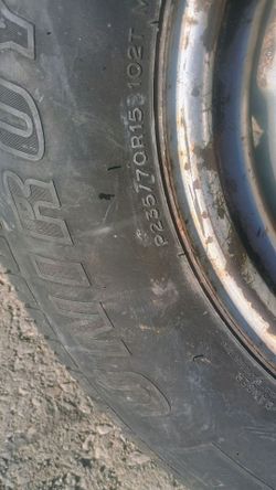 tire p235 70-R15