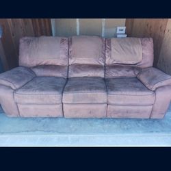 Reclyner Couch