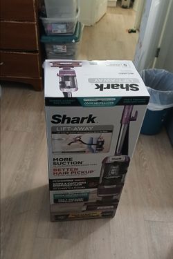 Shark Lift Away Vaccum