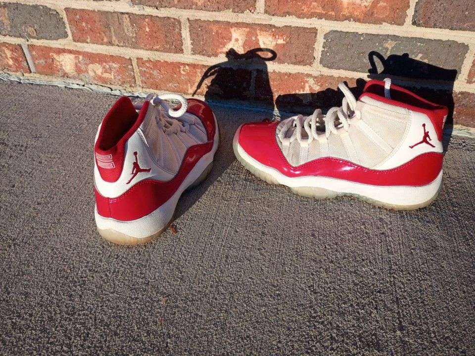 Jordan 11 Cherry Retro