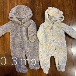 Toddler Clothes (0-3 Winter/fall)