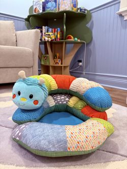 Infantino Prop-A-Pillar Tummy Time & Seated Support - Pillow Support for Newborn and Babies. Tummy Time Baby Toy