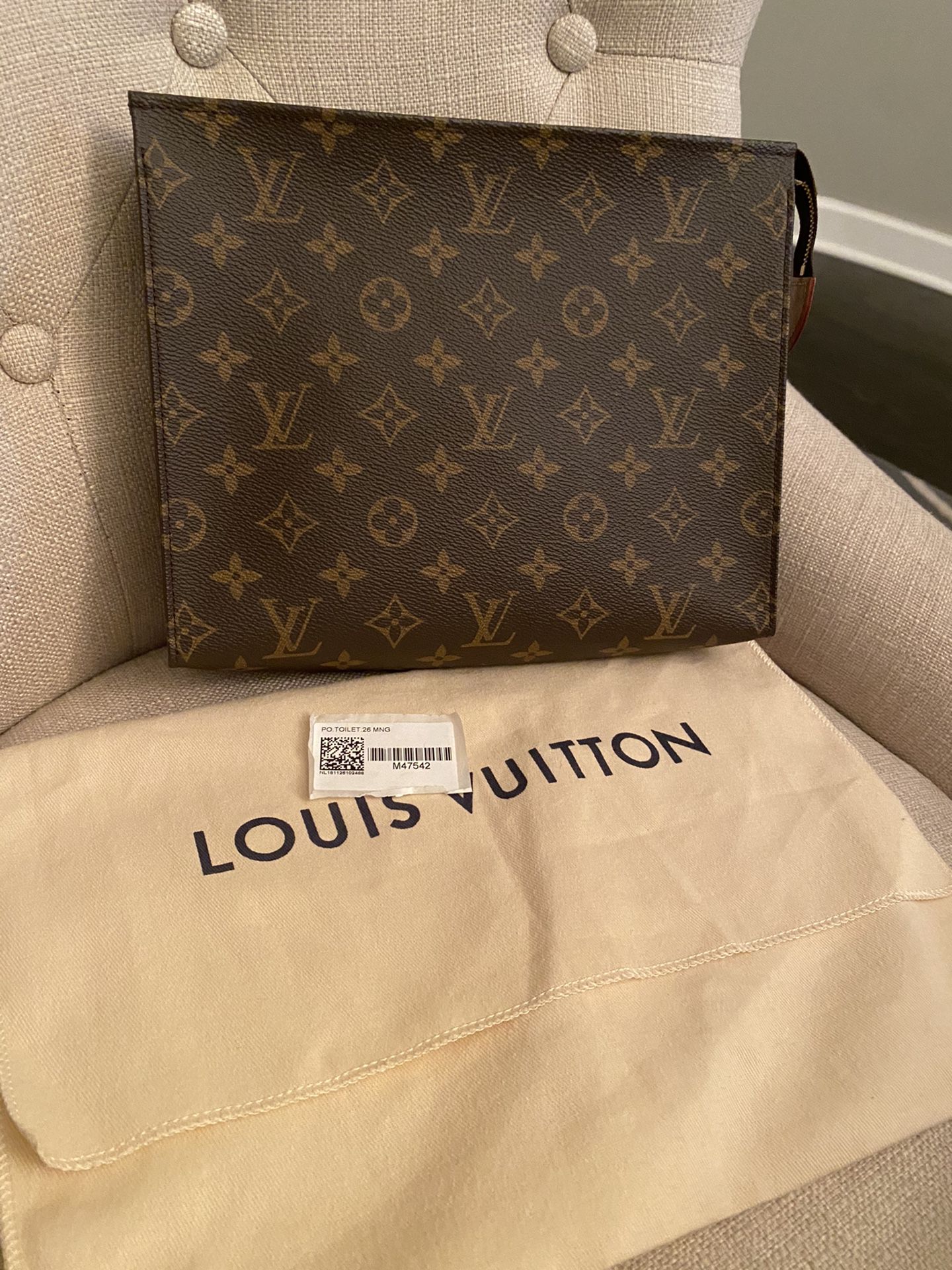 Louis Vuitton Monogram Cosmetic Toiletry Poche Pouch 26 - clothing &  accessories - by owner - apparel sale - craigslist