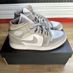 Jordan 1 Mid Linen