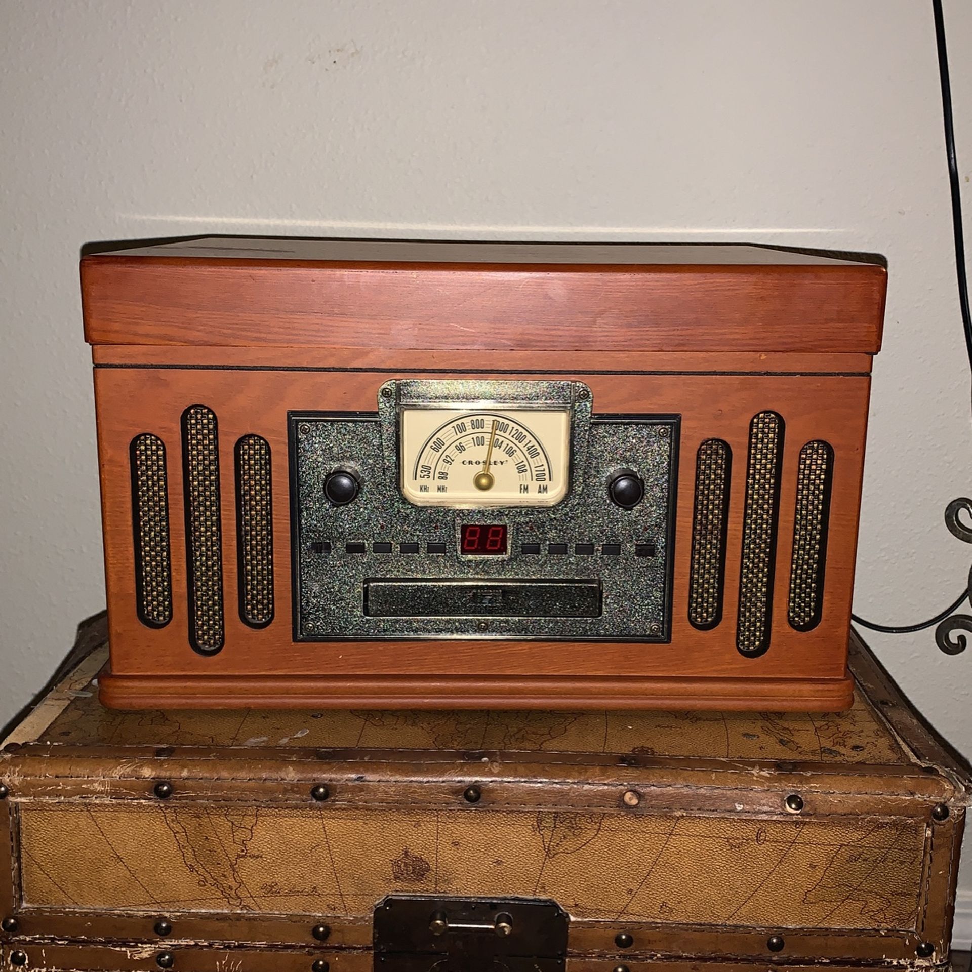 Crosley Vintage Style Record Player.