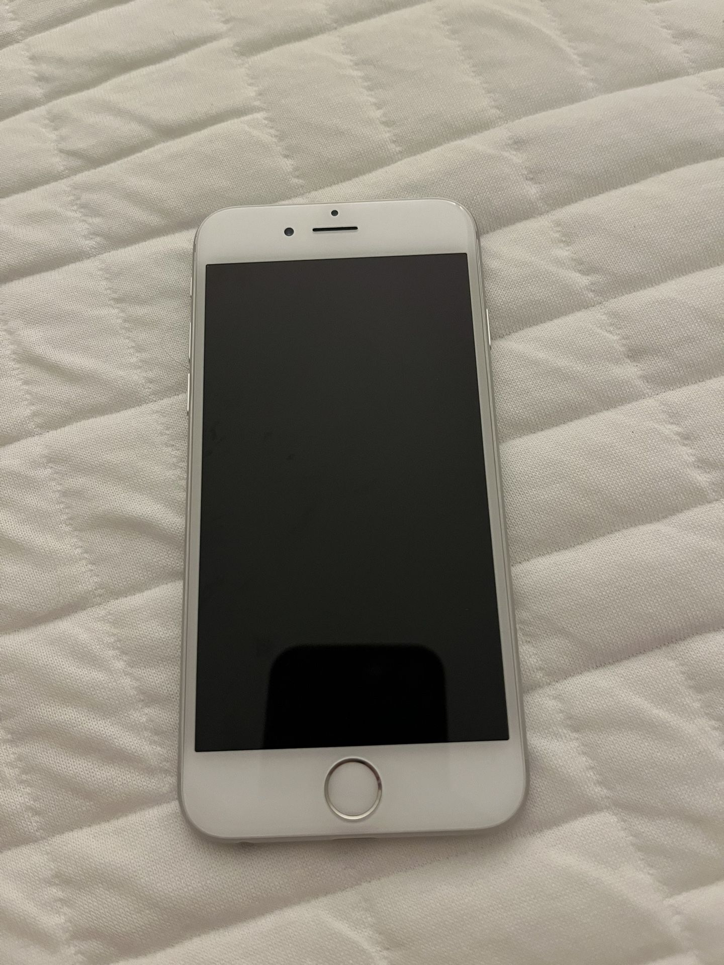 iPhone 6, no cracks, formally sprint, case included