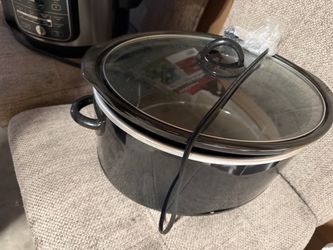 Brand new crock pot