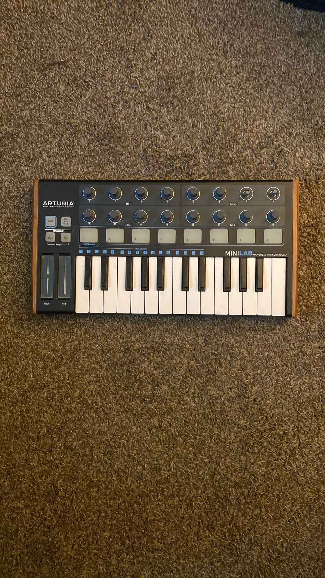 Arturia Mini lab Keyboard