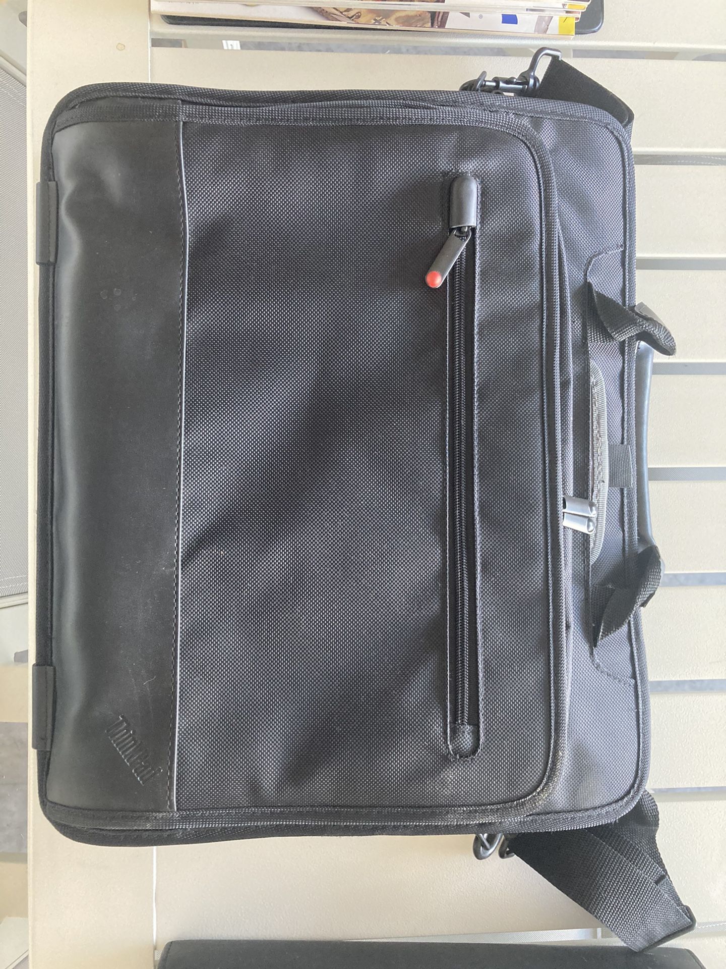 Lenovo/Thinkpad carrying case