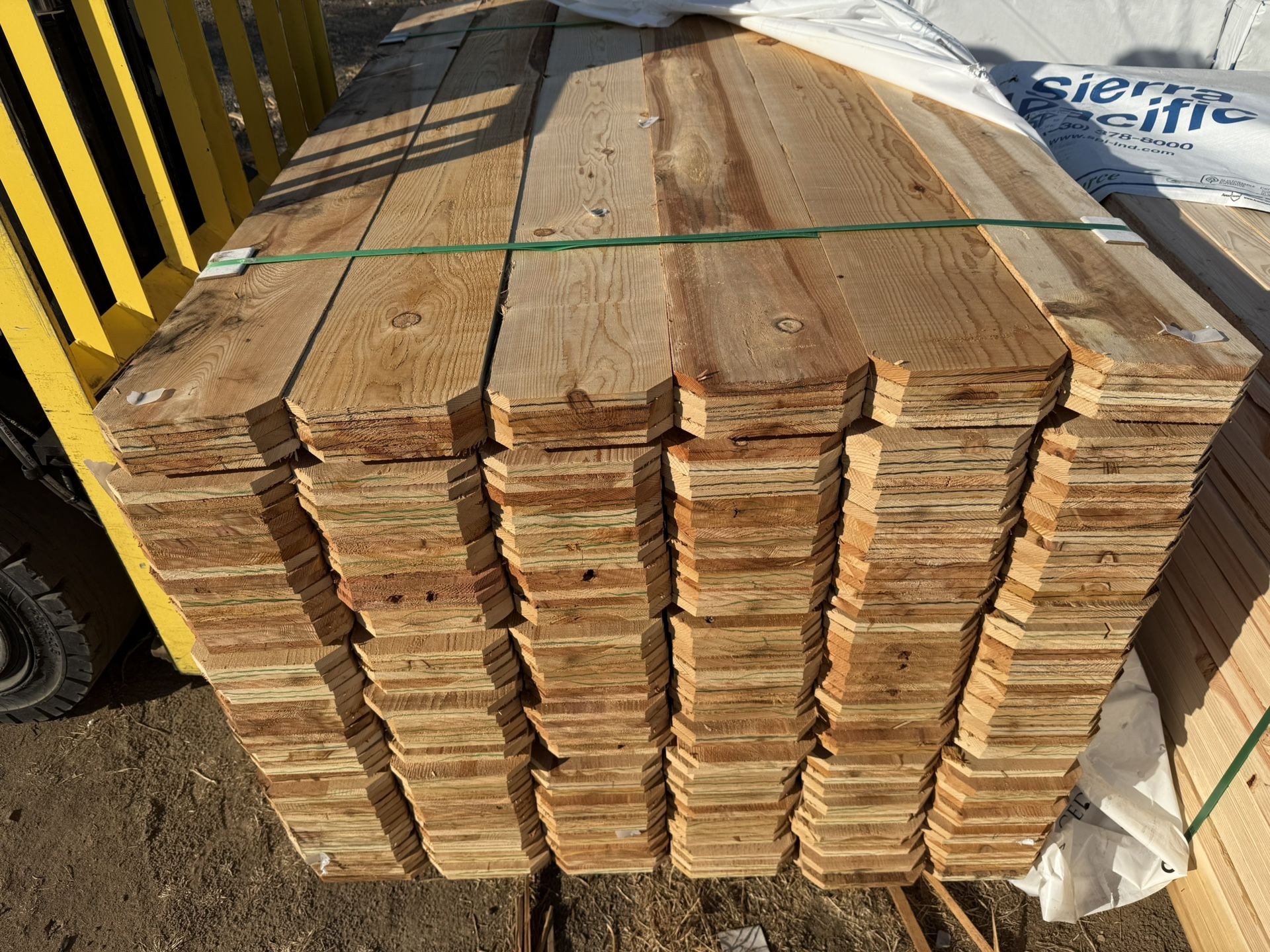 NEW FENCE WOOD / MADERA NUEVA PARA CERCOS