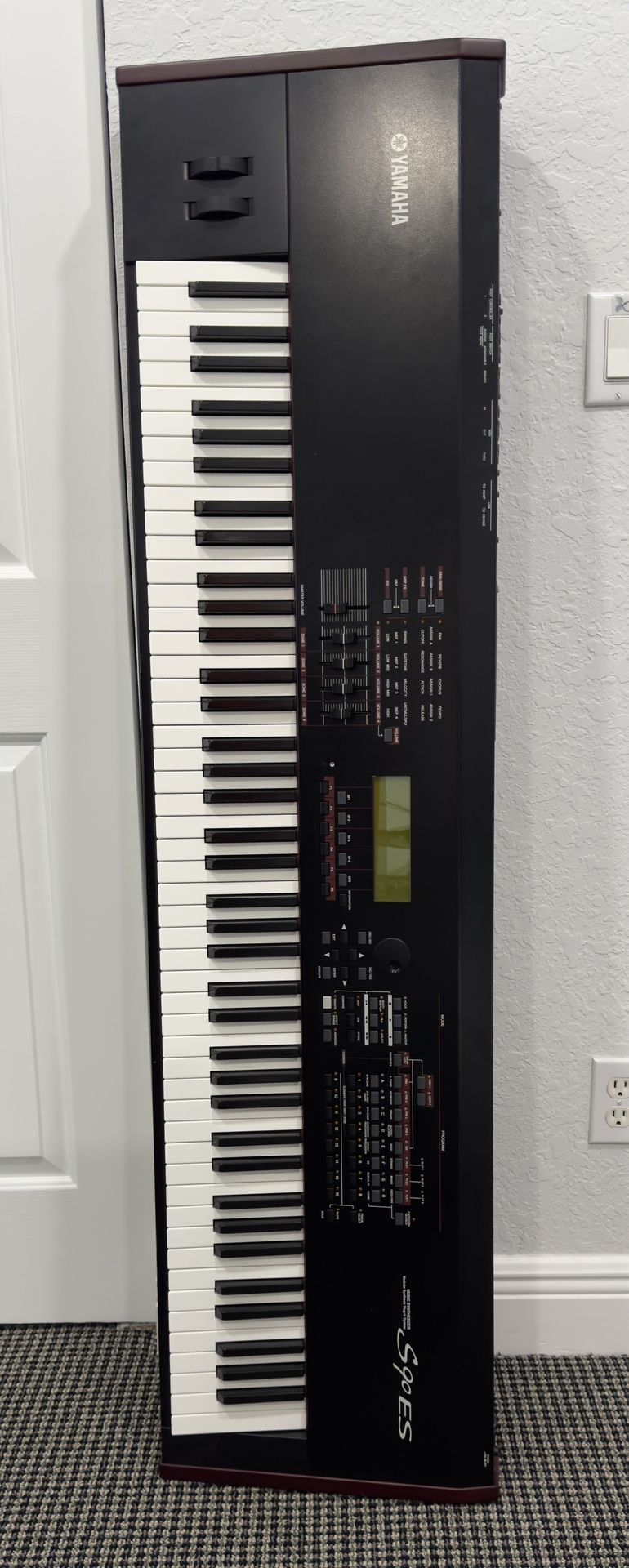Yamaha S90es S90 ES Synthesizer / Digital Piano with 2 Expansion Cards 