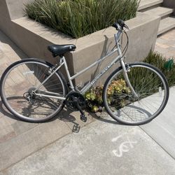 Diamondback Touring Bicycle 
