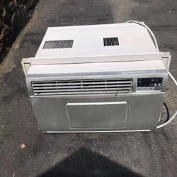 Very Good Condition LG Air Conditioner 