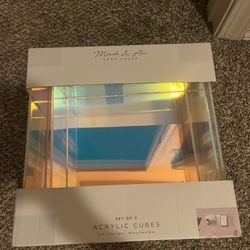 Acrylic Cube Shelves 