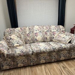 94 inch Lay-Z-Boy Sleeper Couch