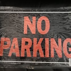 No Parking Metal Sign - NEW 