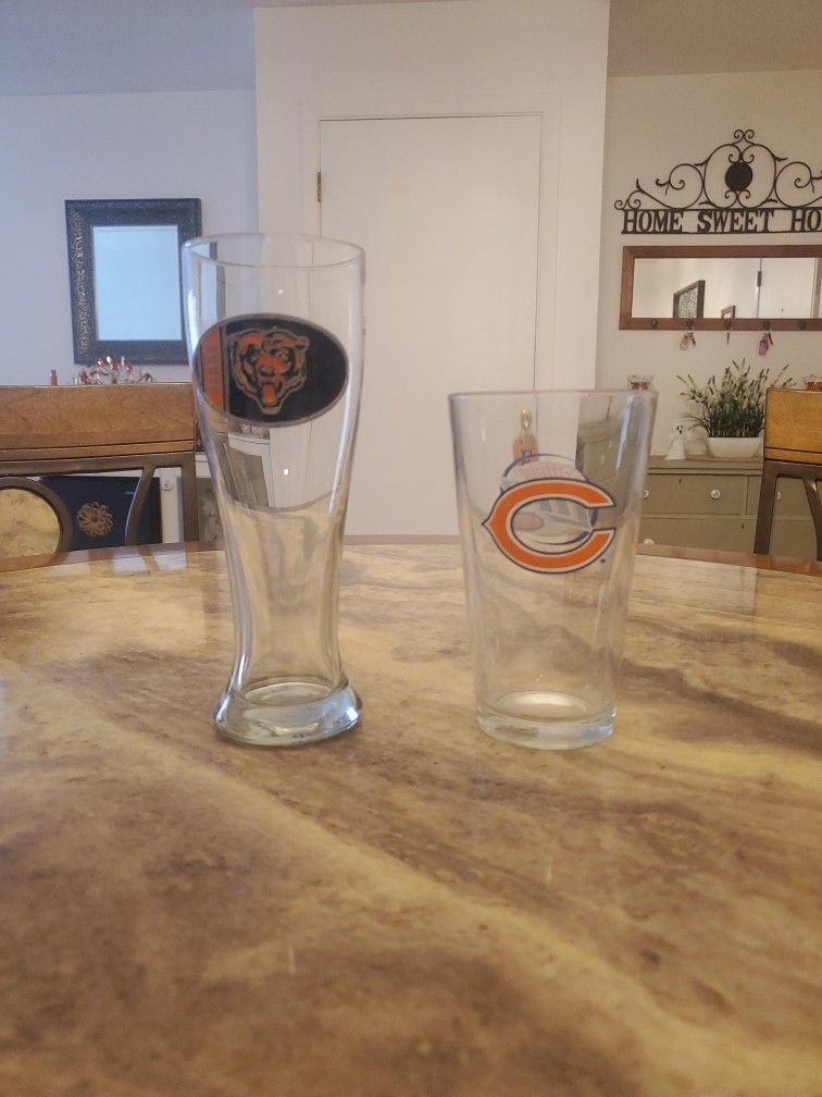 Chicago Bears beer glasses