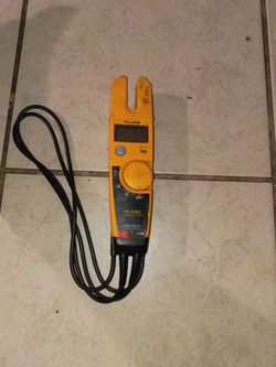 Fluke Digital Clamp Meter 1,000 Volts