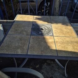 Metal Table And 4 Chairs