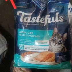 PRICE DROP Blue Buffalo Cat Food READ Description 