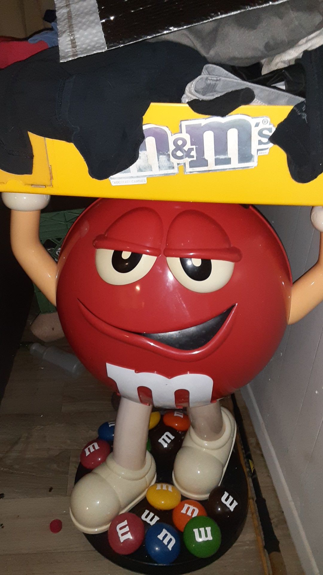 M and m statue highly collectable. 3.5 feet tall