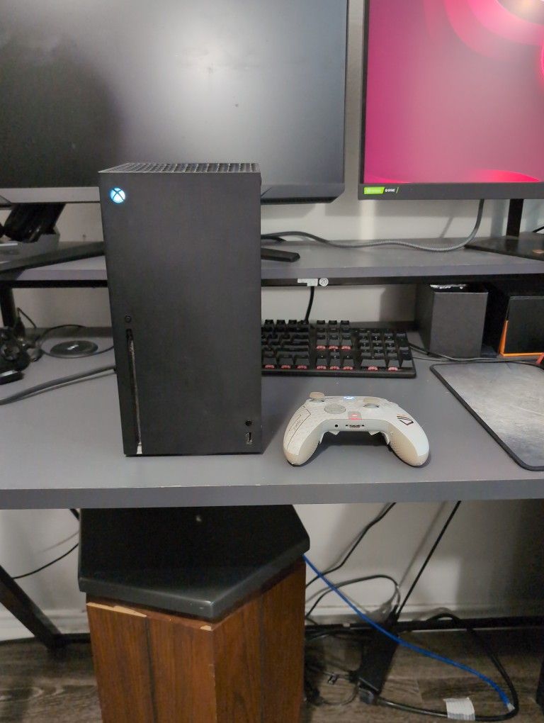 Xbox Series X With Scuf Pro Gaming Controller