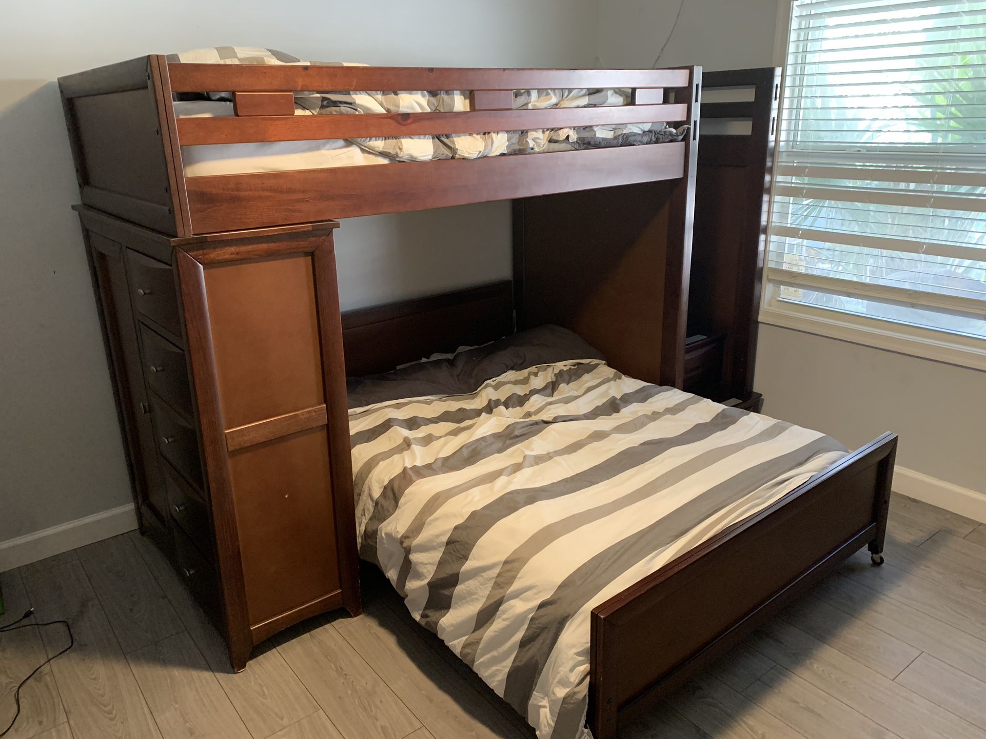 Bunk Bed With Lots of Storage
