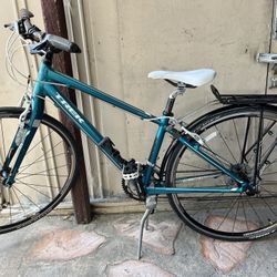 nice bike aluminum everything works good and fast tires size 28” and 18 greats work good 