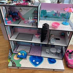 LOL Doll House