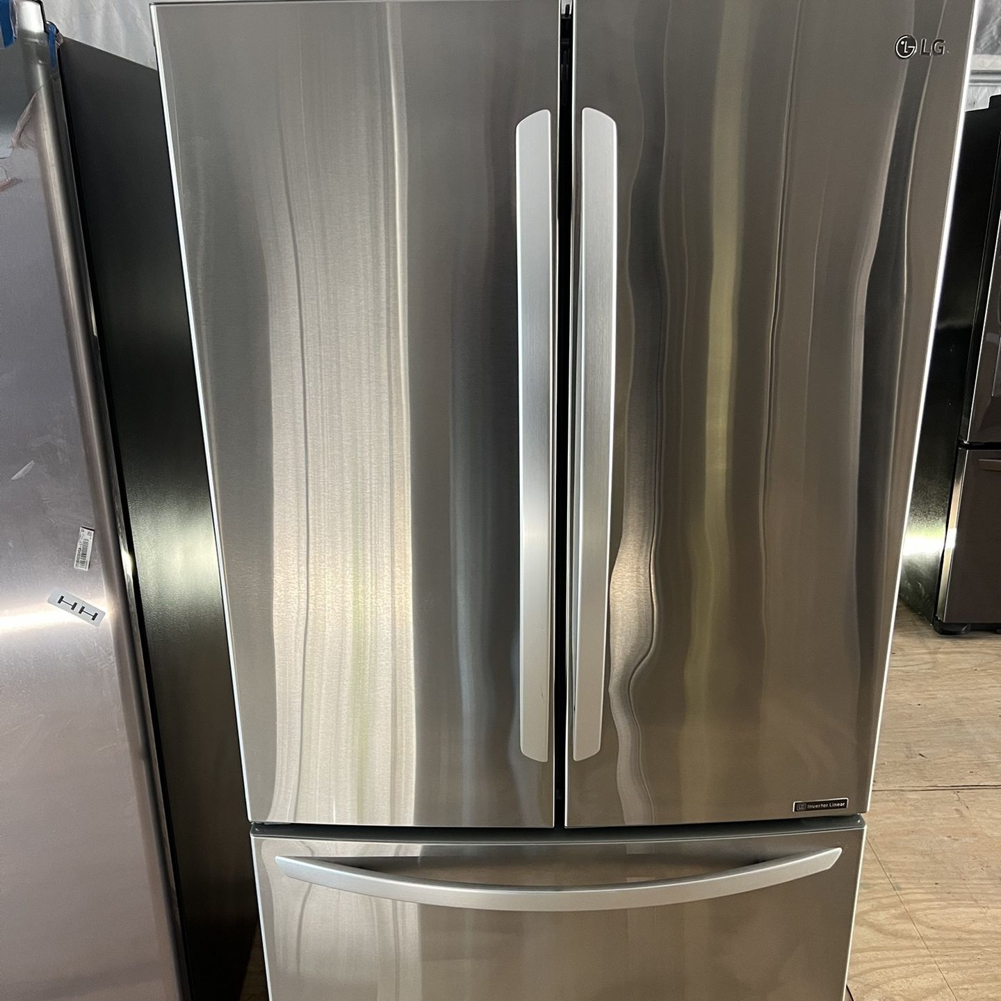 LG French door Refrigerator   60 day warranty/ Located at:📍5415 Carmack Rd Tampa Fl 33610📍 