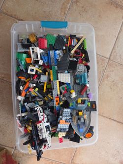 7 lbs worth of Lego