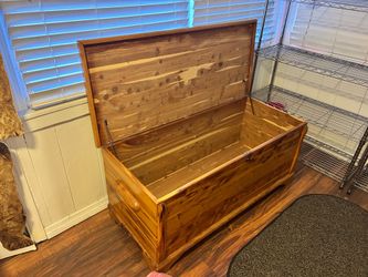 Gorgeous vintage hope chest