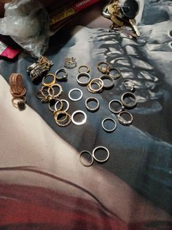 Mixed Lot of Assorted Rings
