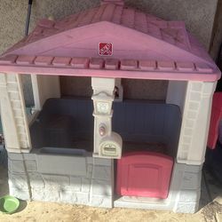 Free Playhouse