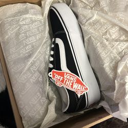 Women’s Platform Vans 