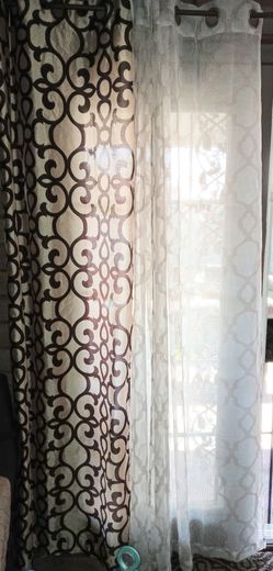 Curtains .2 of the dark and 4 of the clear ..20 for all. very nice