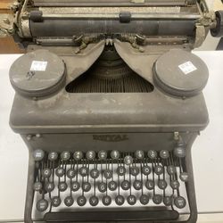 Vintage Type Writter