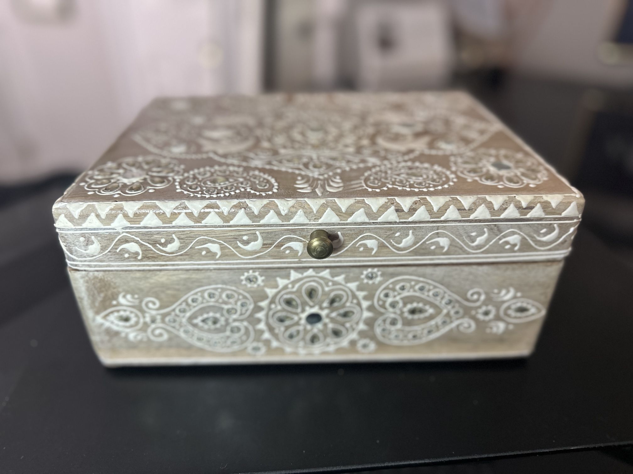 Jewelry box