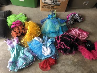 Tutus.. sizes small and Medium.