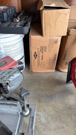 Gray 790 sealant ( caulking)