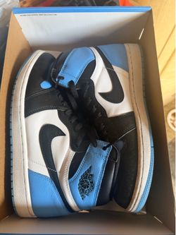 3 Air Jordan 1 Retro High OG GS 'UNC Toe' (size 10)