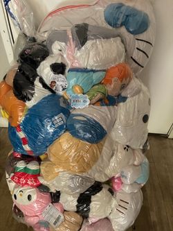 Big bag of assorted plushies