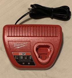 Milwaukee M12 Charger / Unused