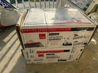 Owen’s Corning Deco Hip & Ridge shingles 10in  Shasta white 20 Ln Ft