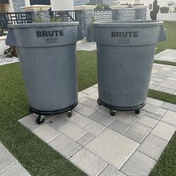 Brute Trash Cans/ Wheels