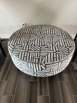 Large Round accent Ottoman