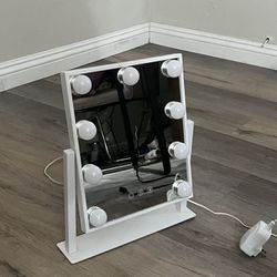 Make Up Mirror With Lights