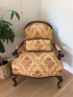 Arm Chair - comfy and well made!